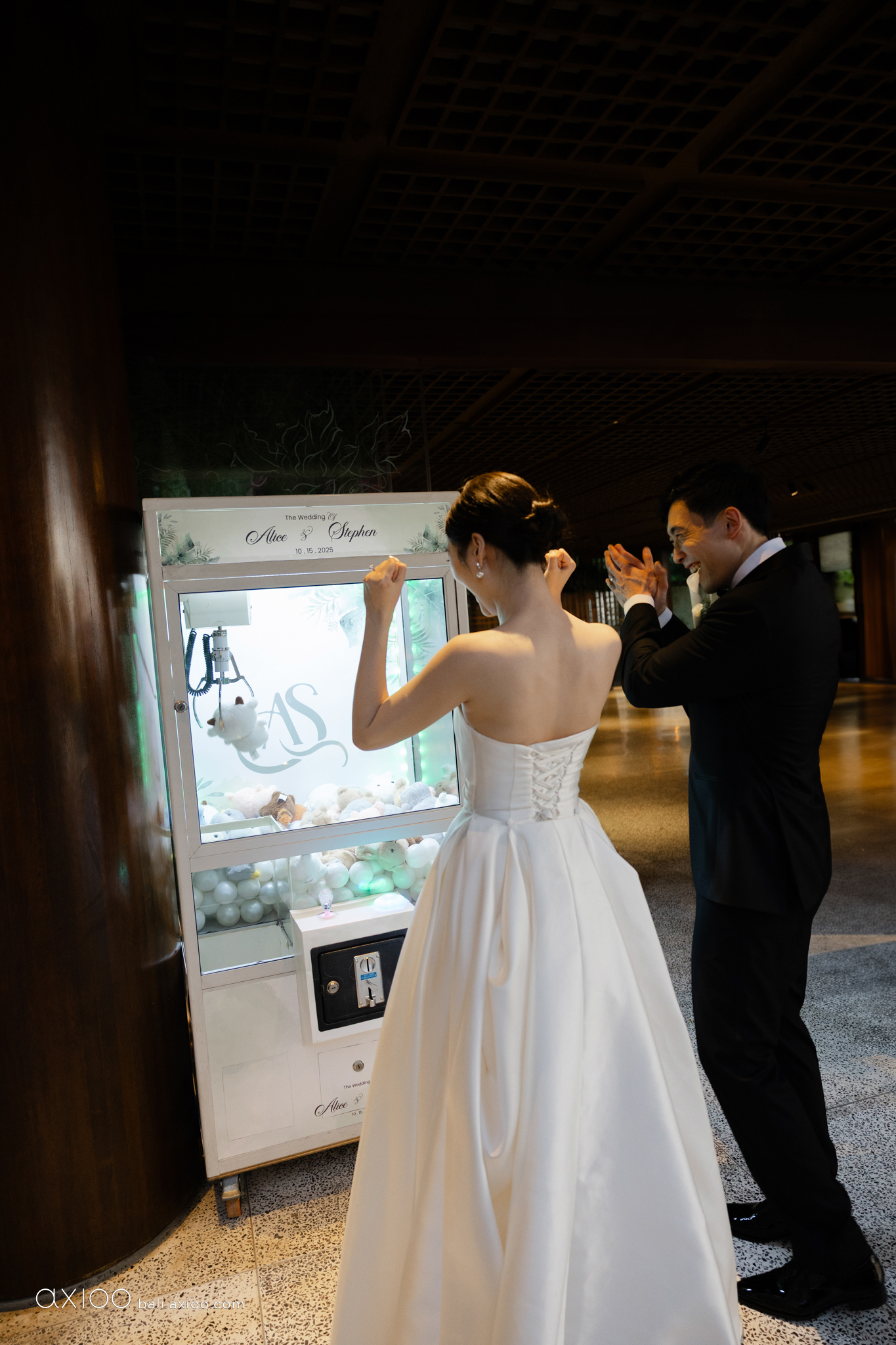 Axioo: Before the Shutter Clicks